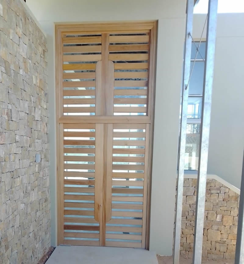 Wooden-Front-Door